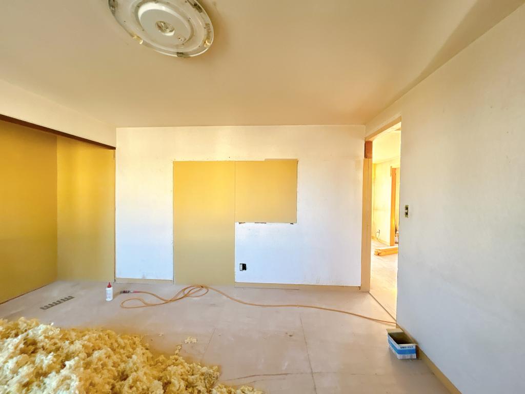 【リフォーム中・静かな住宅街】 北海道河西郡芽室町東8条３丁目2-3 内観