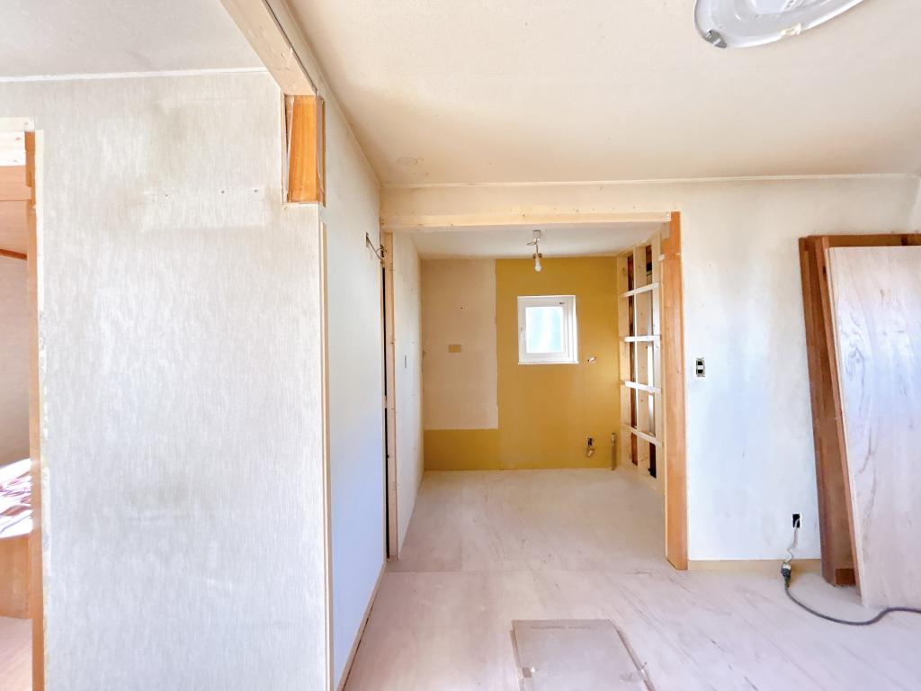 【リフォーム中・静かな住宅街】 北海道河西郡芽室町東8条３丁目2-3 内観