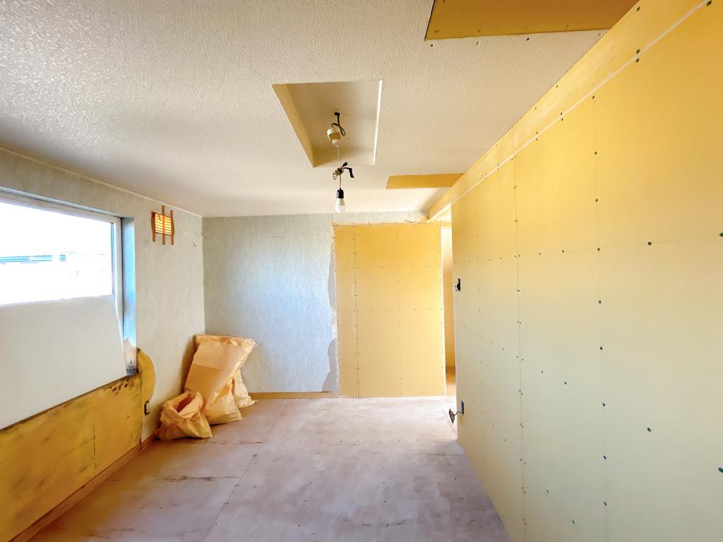 【リフォーム中・静かな住宅街】 北海道河西郡芽室町東8条３丁目2-3 内観