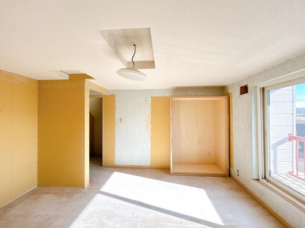 【リフォーム中・静かな住宅街】 北海道河西郡芽室町東8条３丁目2-3 内観