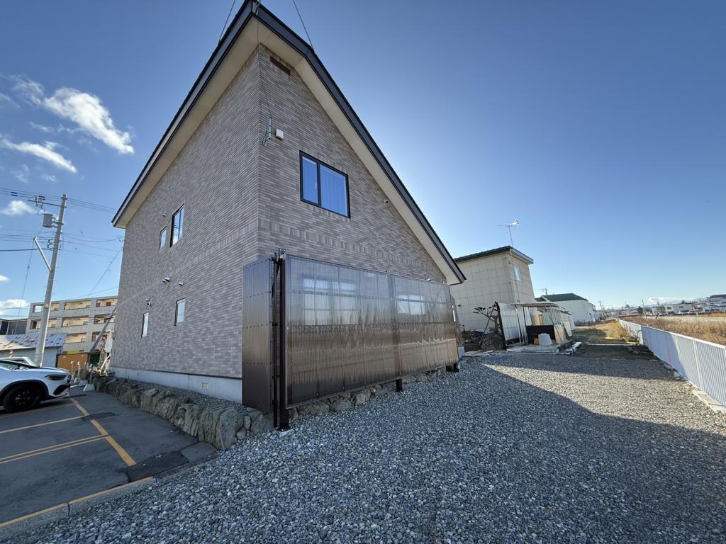 帯広市西13条南11丁目118坪の敷地の薪ストーブのある売家 内観