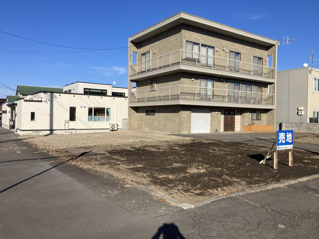 【明星小学校横】西4条南23丁目 南西角地 内観