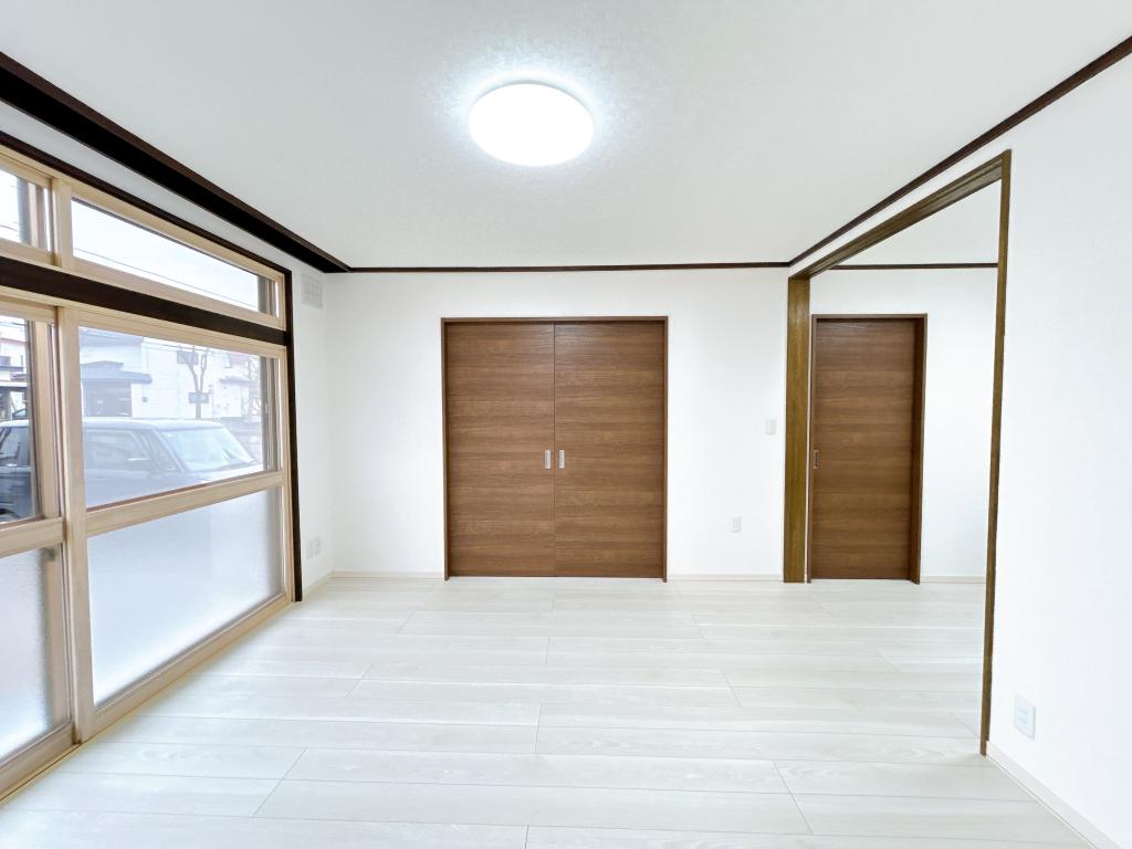 【リフォーム済】帯広市西20条南2丁目21-4  内観