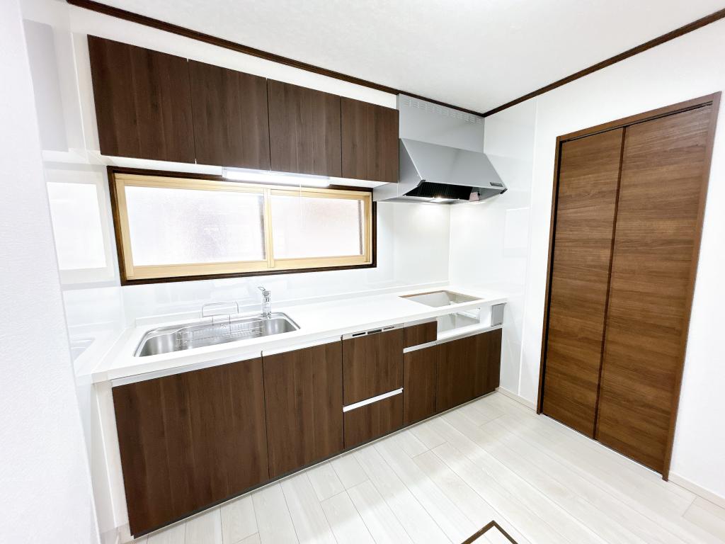 【リフォーム済】帯広市西20条南2丁目21-4  内観