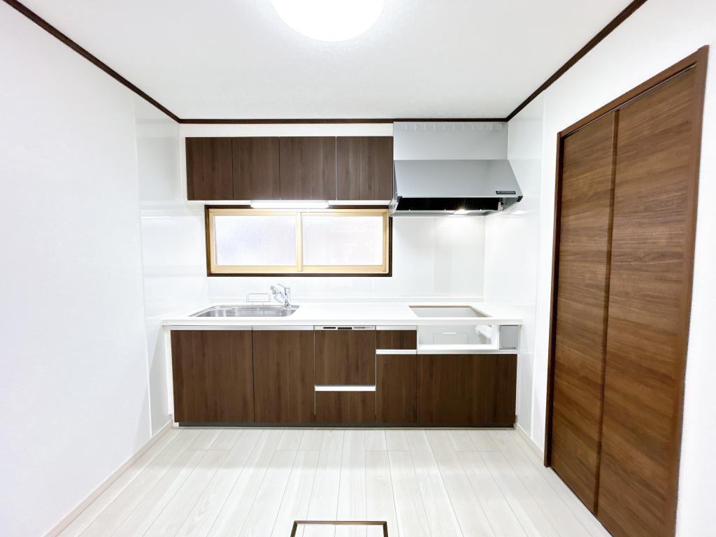 【リフォーム済】帯広市西20条南2丁目21-4  内観