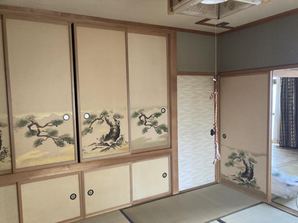 西１６条南３０丁目【南道路付き！リノベーション向け平家建！】 内観