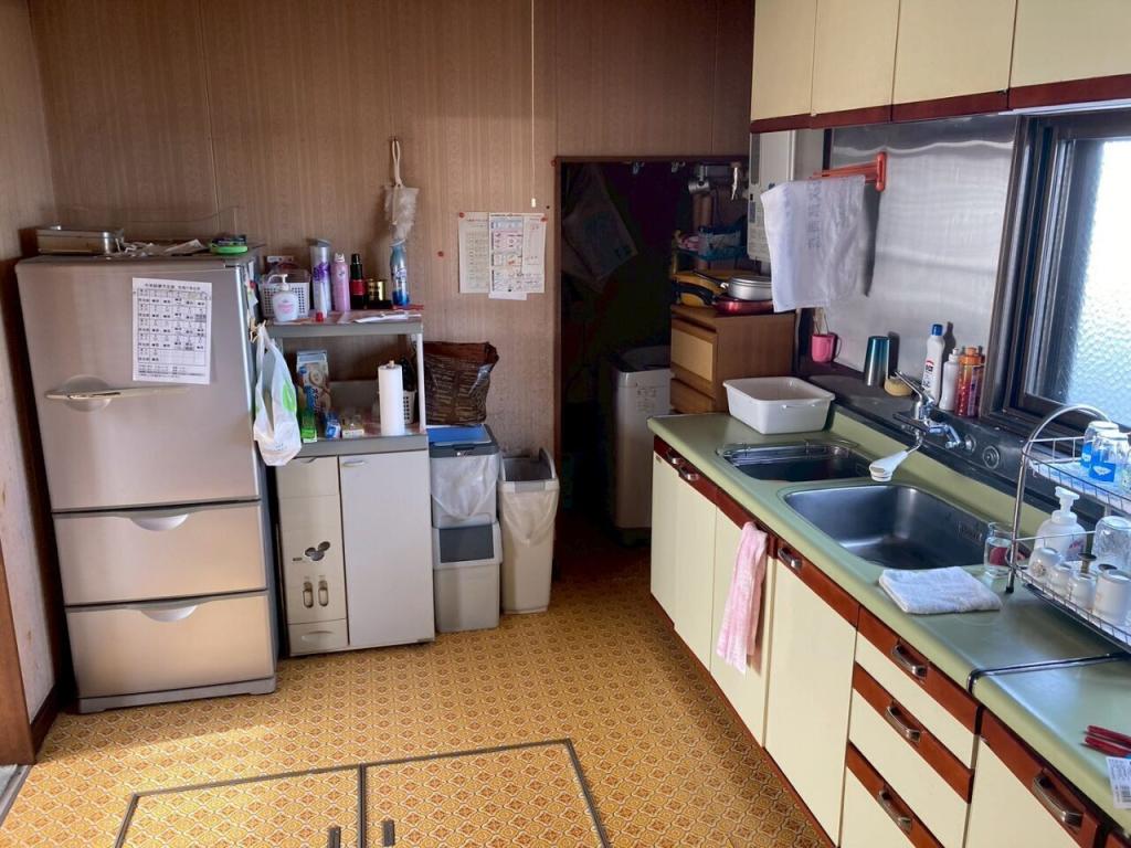 浦幌町字幸町　店舗付き住宅 内観