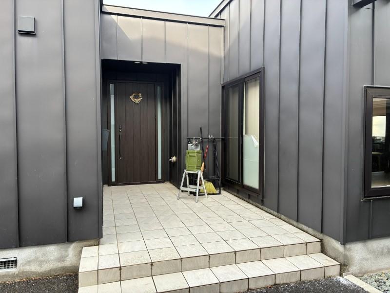 【東7南14】便利な立地のモダンな平屋【小・中学校徒歩10分圏内】 内観