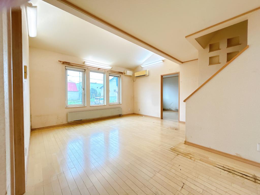 【リフォーム中】帯広市西20条南3丁目 内観