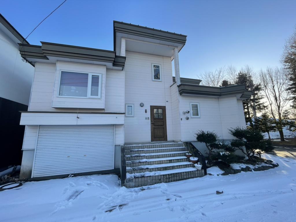 ♪北西角地♪西１７南４＿中古住宅 内観