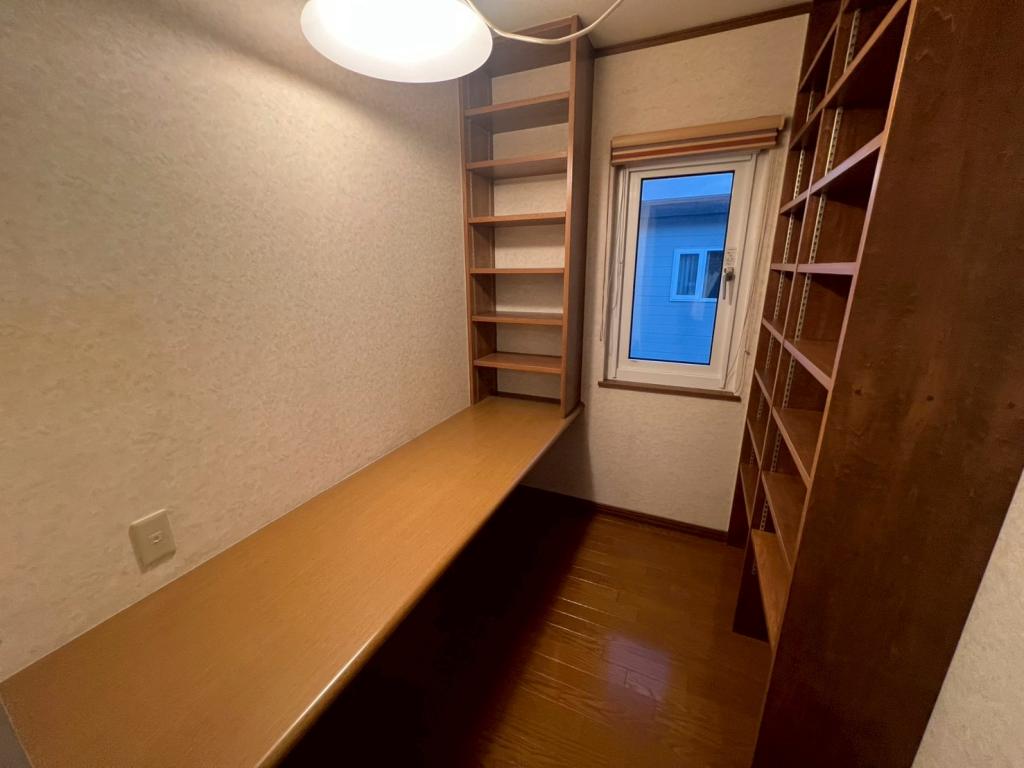 西21南2＿南道路付き中古住宅 内観