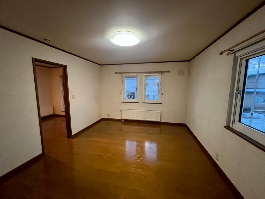 西21南2＿南道路付き中古住宅 内観