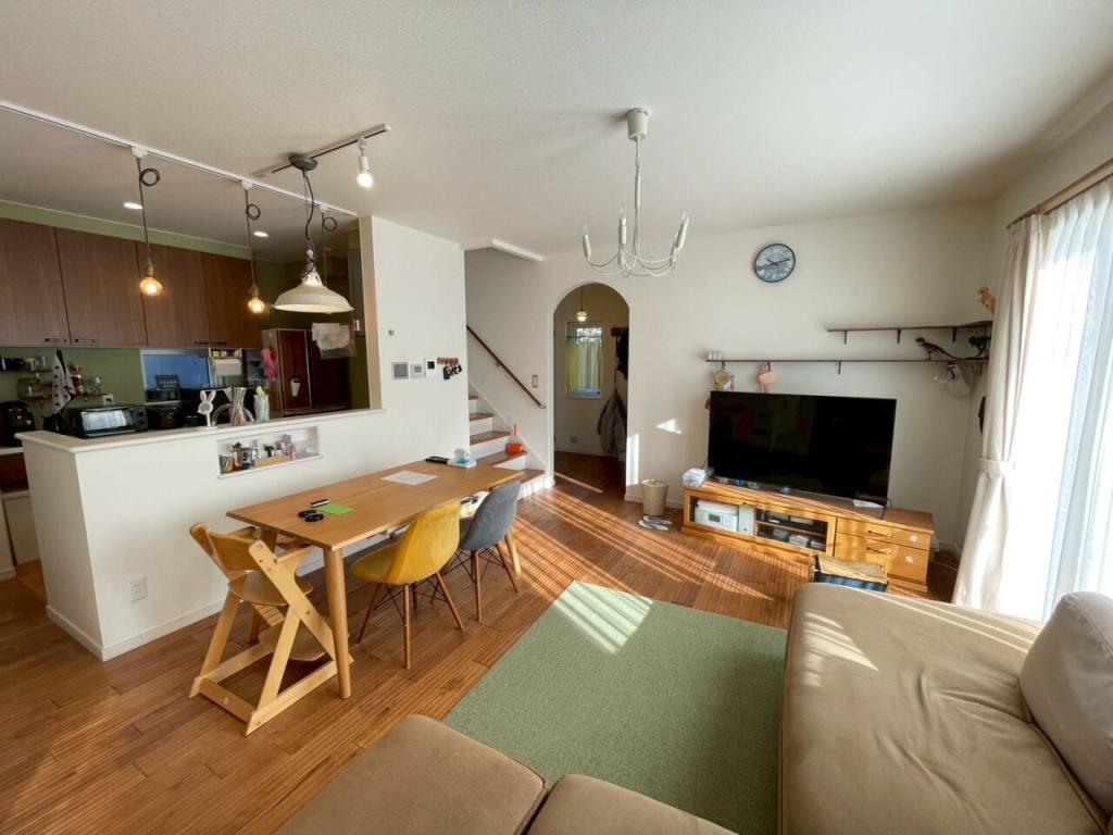 幕別町札内中央町　中古戸建 内観