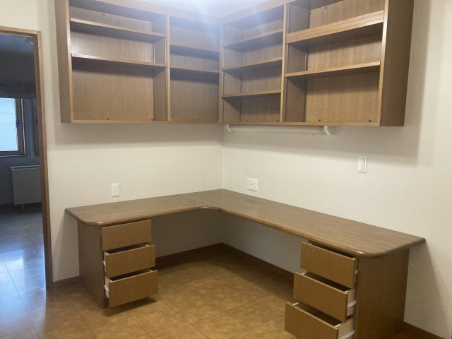 西１８条南２丁目【西エリアのセミ電化４ＬＤＫ登場！！】 内観