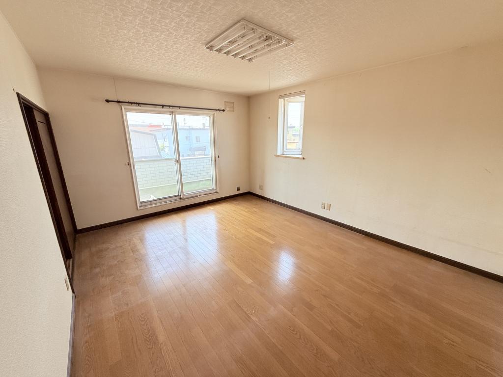 ※価格改定　西16条南30丁目の中古戸建　延床150㎡越えのリノベ向け物件♪  内観