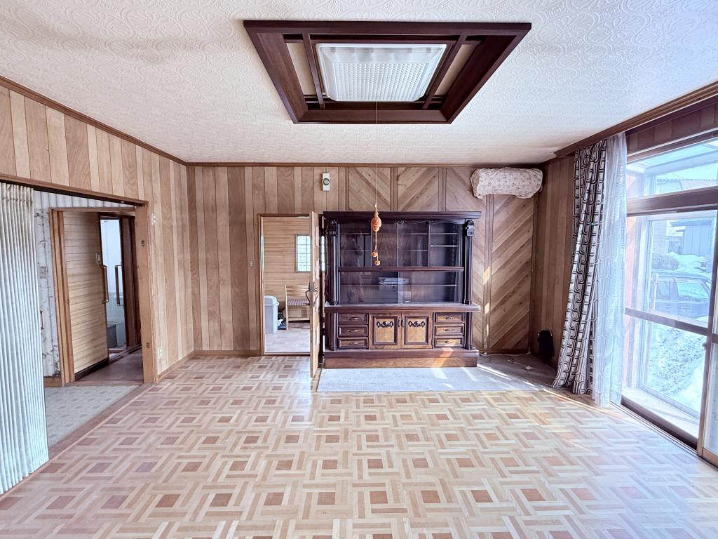 ※価格改定　西16条南30丁目の中古戸建　平屋のリノベ向け物件♪  内観