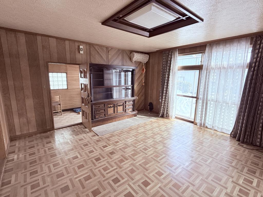 ※価格改定　西16条南30丁目の中古戸建　平屋のリノベ向け物件♪  内観