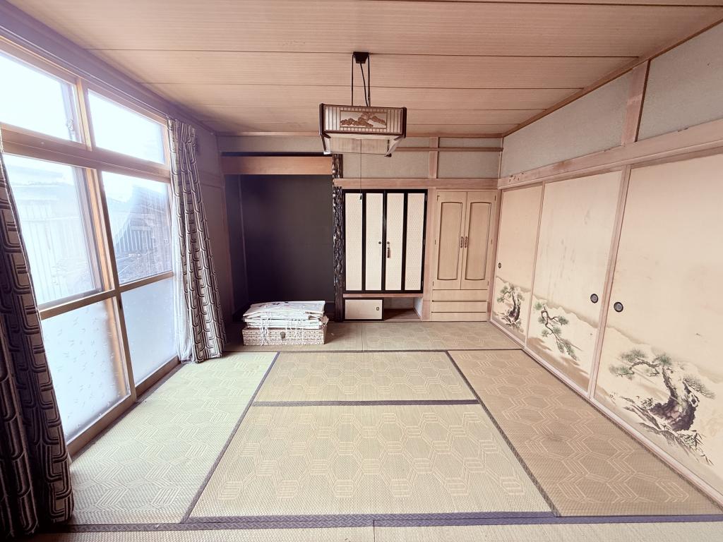 ※価格改定　西16条南30丁目の中古戸建　平屋のリノベ向け物件♪  内観