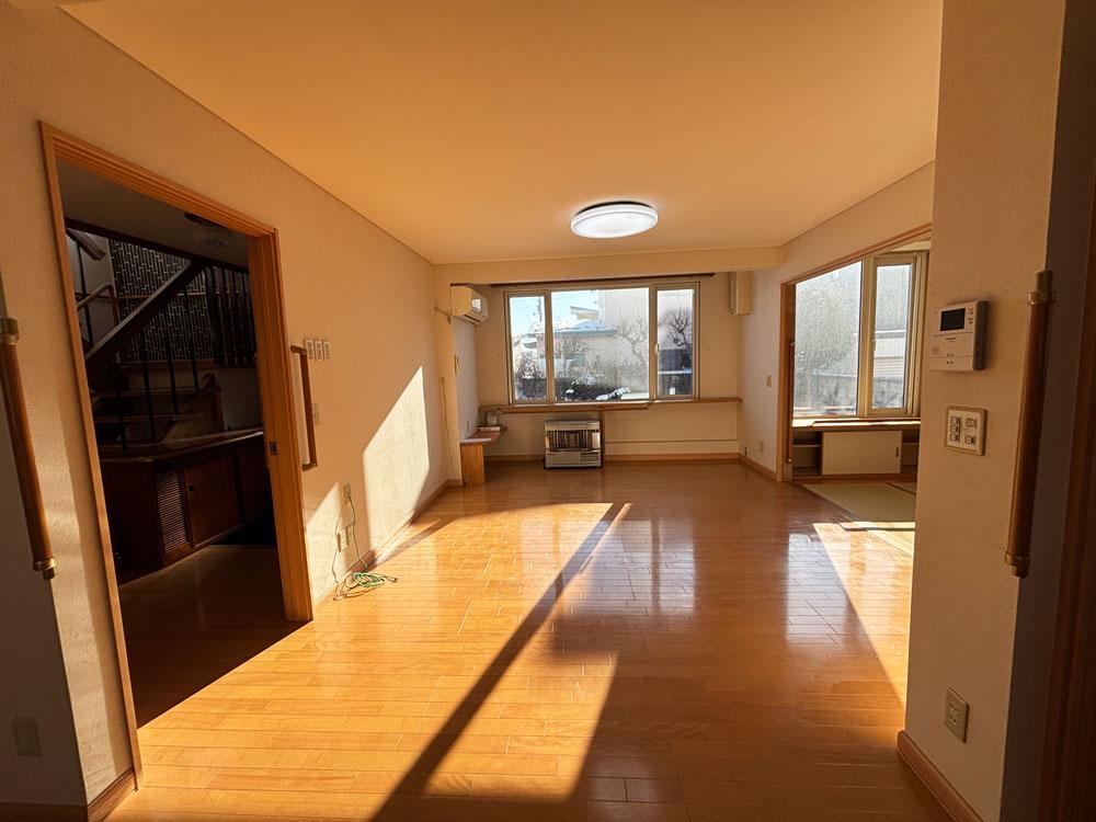 下音更小学校に近い 5LDK中古住宅 北東角地 木野西通11丁目 内観