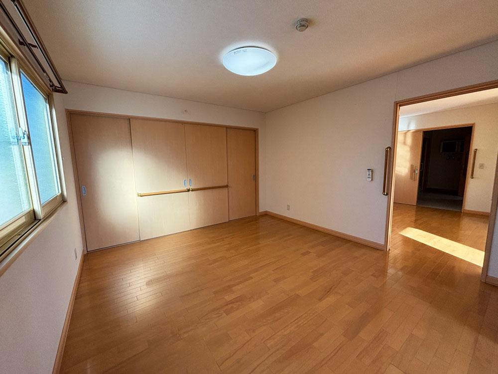 下音更小学校に近い 5LDK中古住宅 北東角地 木野西通11丁目 内観