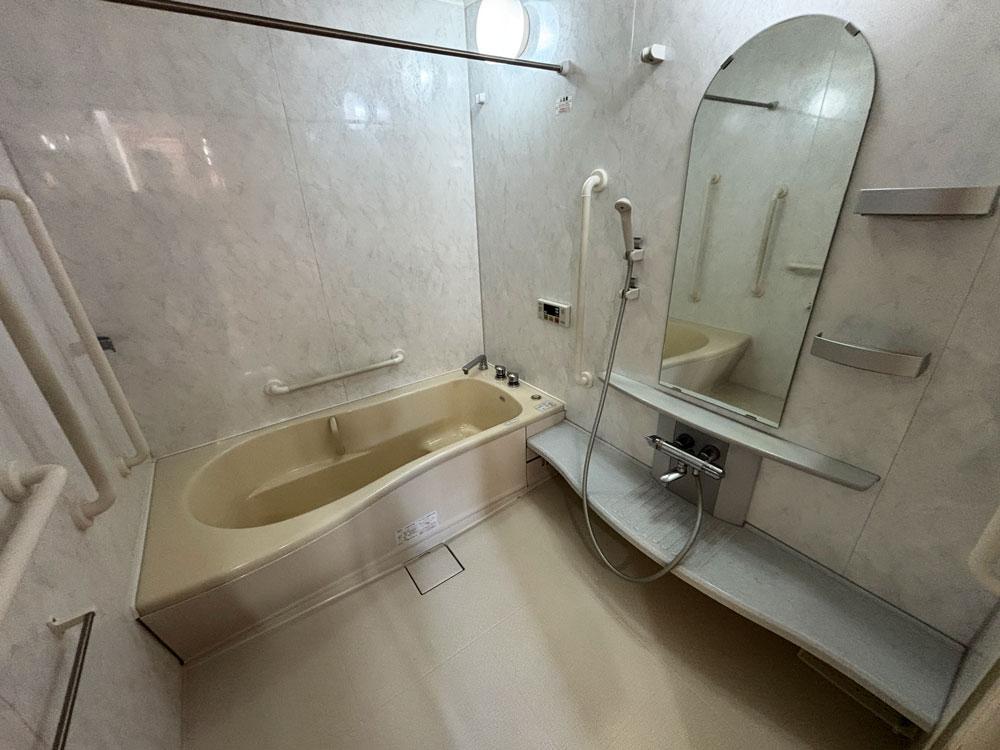 下音更小学校に近い 5LDK中古住宅 北東角地 木野西通11丁目 内観