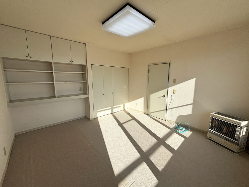 下音更小学校に近い 5LDK中古住宅 北東角地 木野西通11丁目 内観