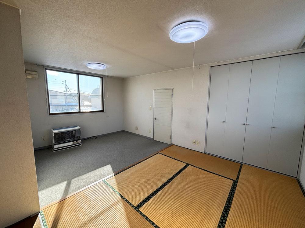 下音更小学校に近い 5LDK中古住宅 北東角地 木野西通11丁目 内観