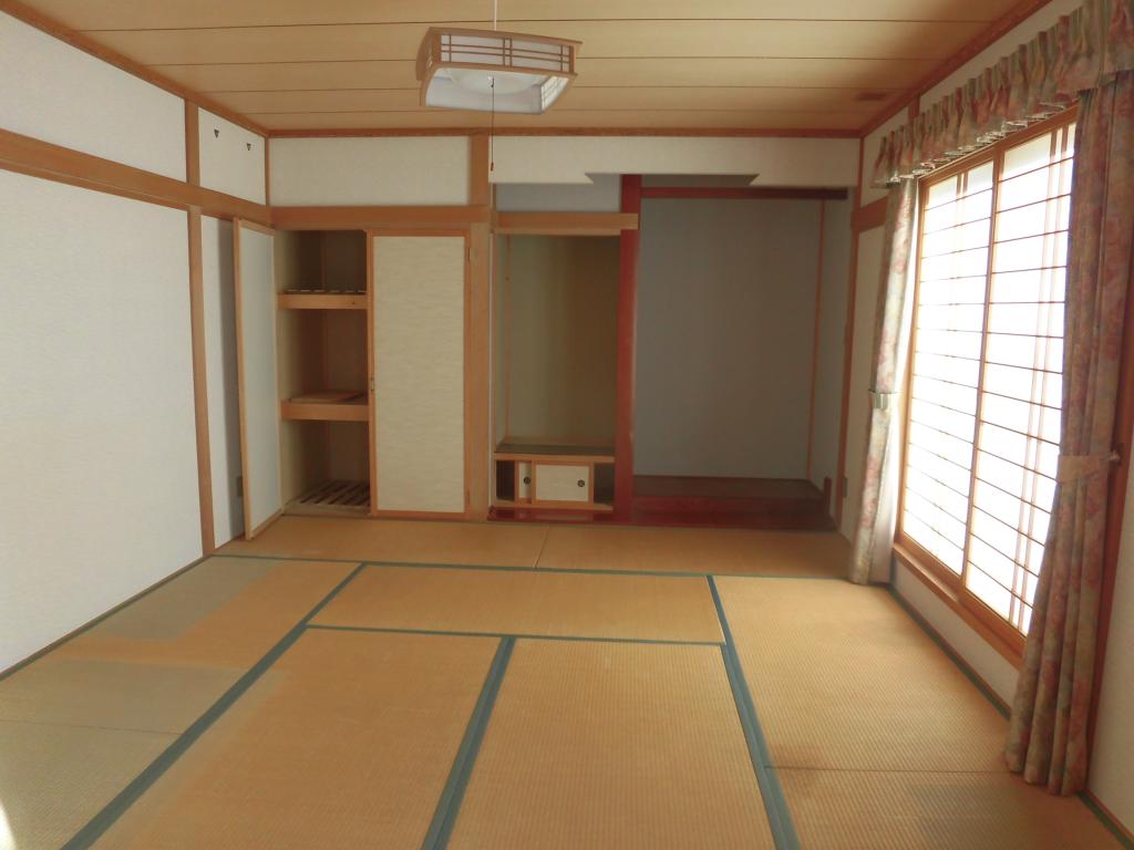 池田町字利別西町28番地21（南西角地）【売中古住宅：平家3LDK】 内観