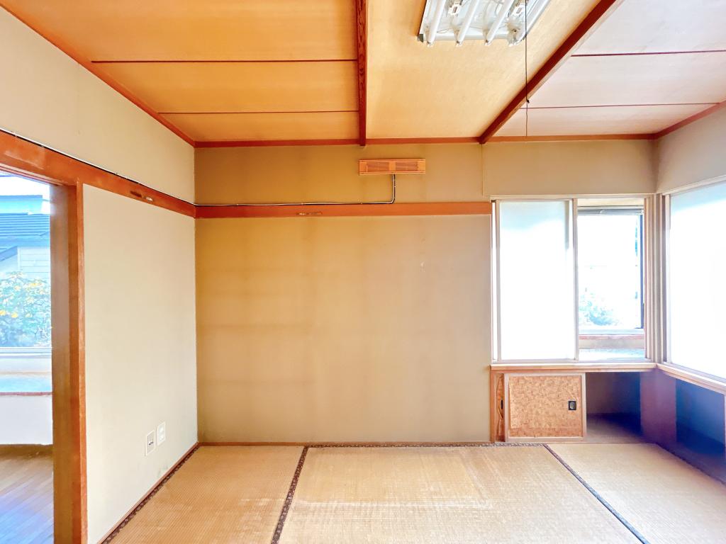 【若葉小・八中迄徒歩５分圏内】帯広市西１７条南５丁目 内観