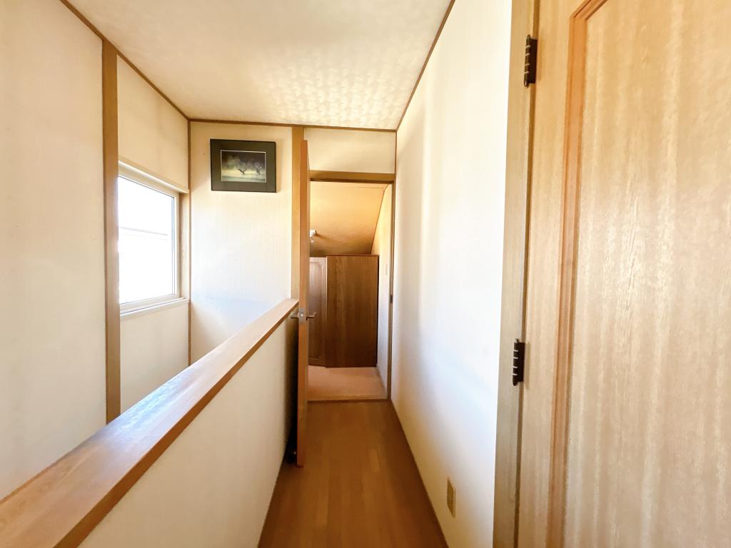 【若葉小・八中迄徒歩５分圏内】帯広市西１７条南５丁目 内観