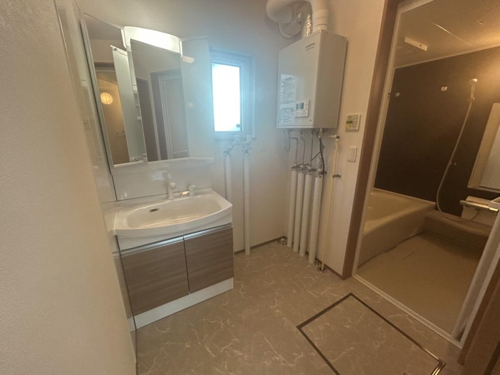 【商談中】帯広市西15条南32丁目　新築物件　A棟 内観