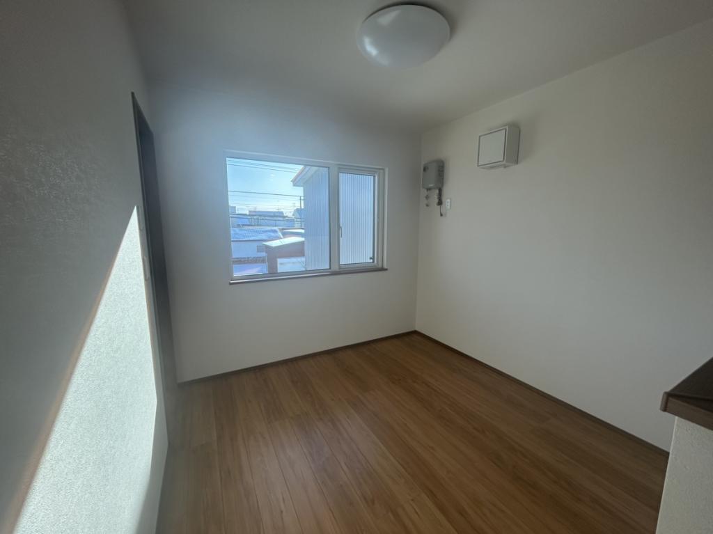 【商談中】帯広市西15条南32丁目　新築物件　A棟 内観