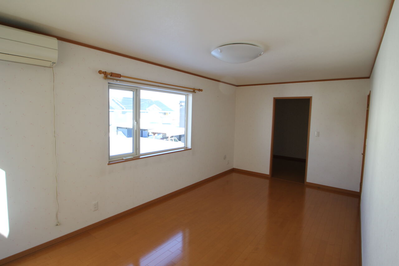 【写真追加】西２３条南１丁目　中古戸建 内観