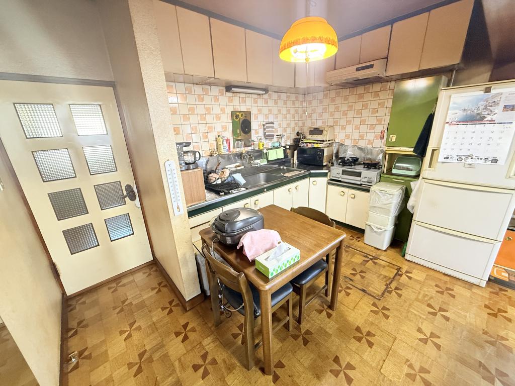 西15条南13丁目の中古住宅 内観