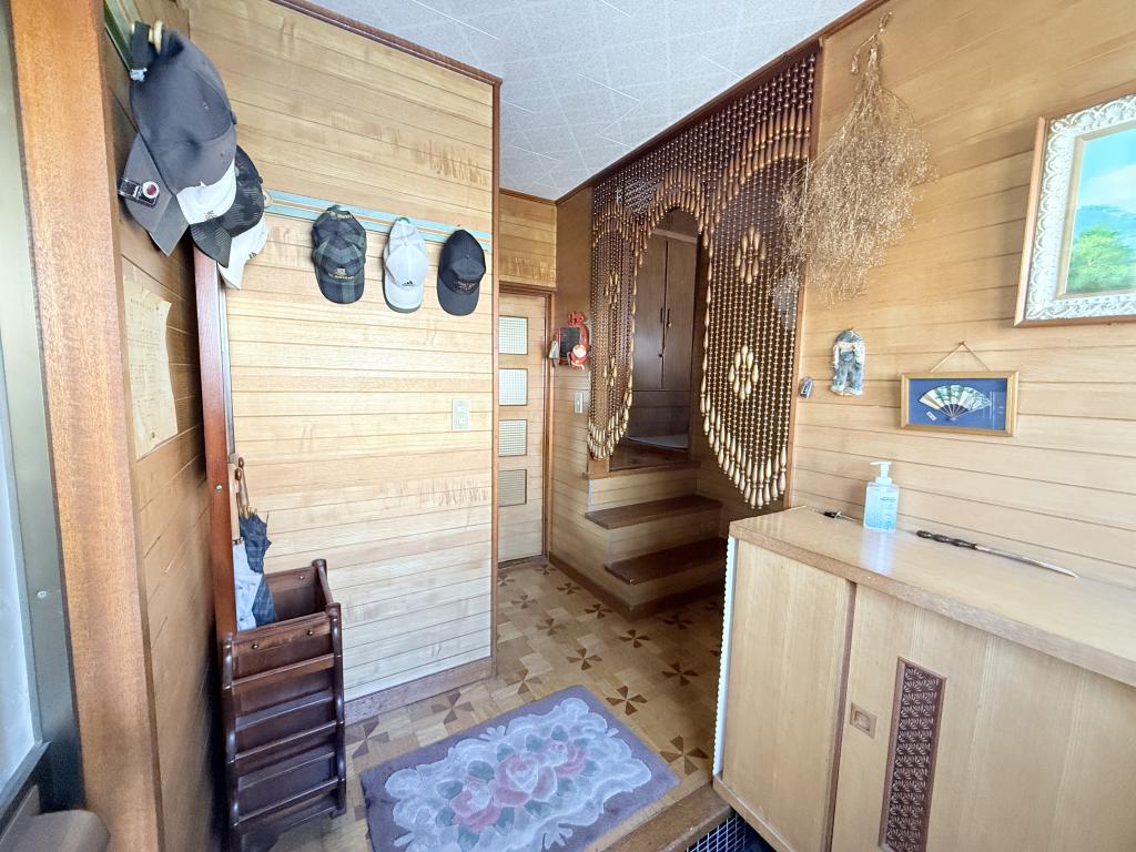 西15条南13丁目の中古住宅 内観