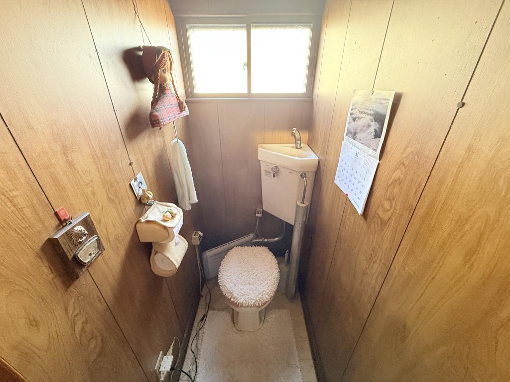 西15条南13丁目の中古住宅 内観