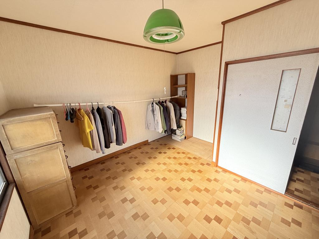 西15条南13丁目の中古住宅 内観