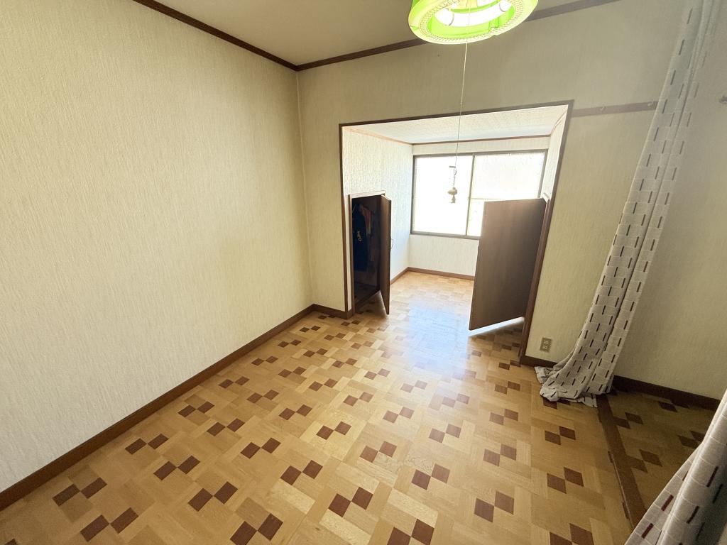 西15条南13丁目の中古住宅 内観