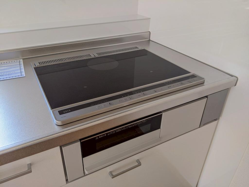 ☆大幅値下げ☆　♪リフォーム済家具付中古住宅♪ 内観