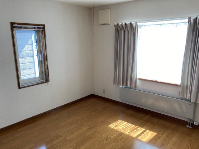 西１７条南５丁目【北東角地！敷地面積約１８０坪！】 内観