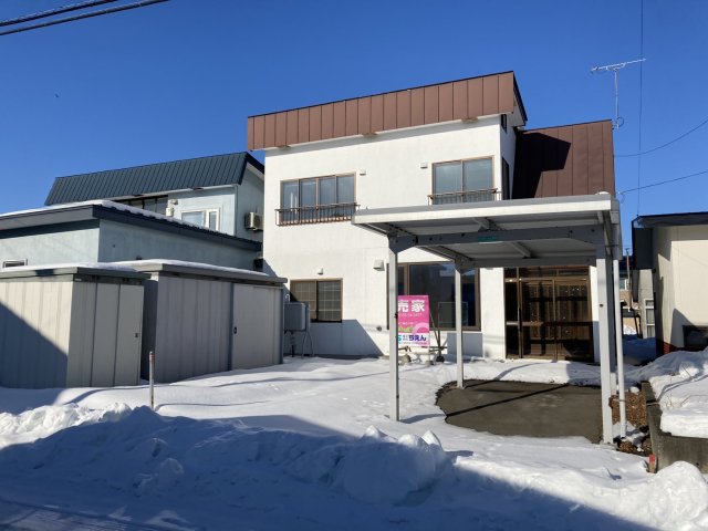 西２４条南１丁目【南道路付き！ファミリー層の多い住宅街！】