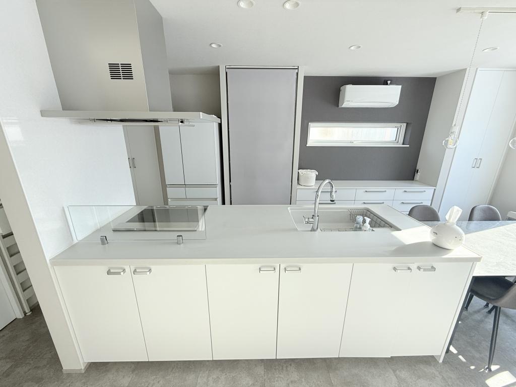 幕別町札内の築浅美邸の中古住宅　※築３年 内観