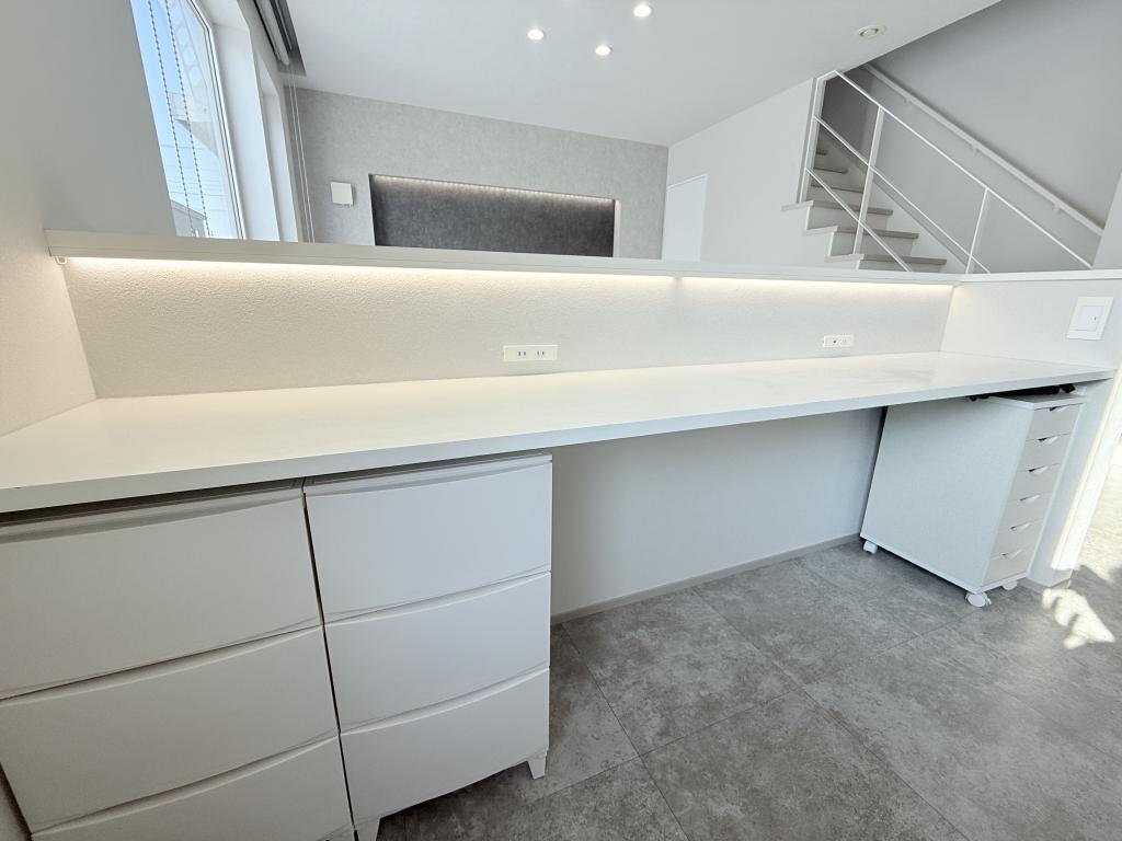 幕別町札内の築浅美邸の中古住宅　※築３年 内観