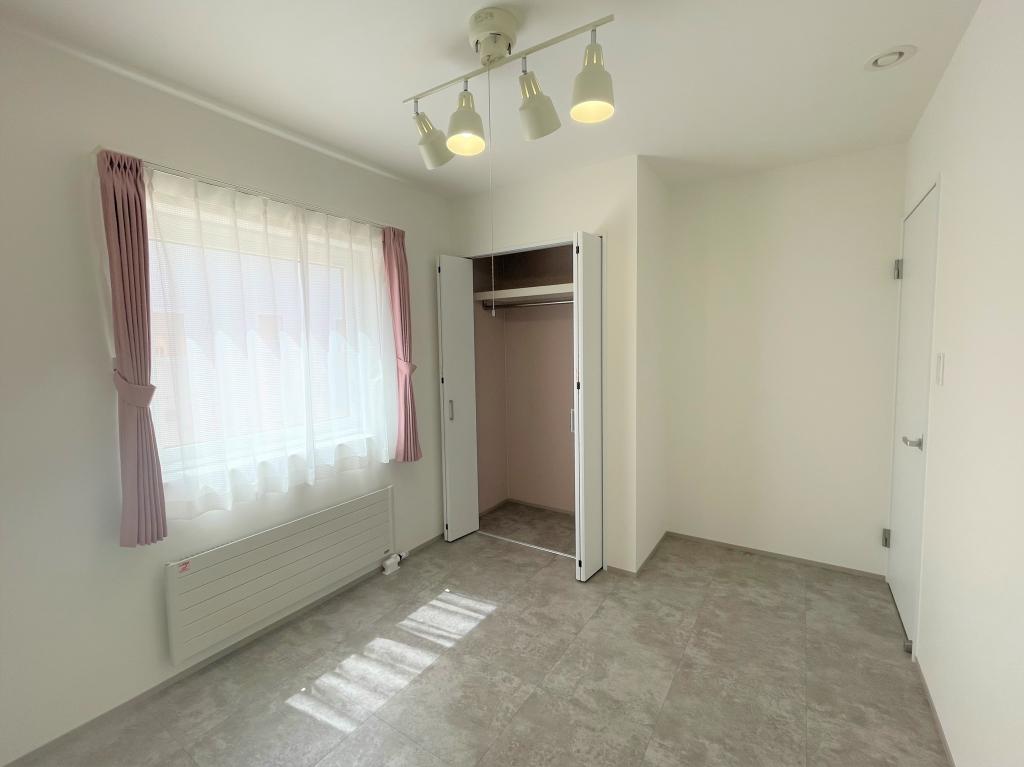 幕別町札内の築浅美邸の中古住宅　※築３年 内観