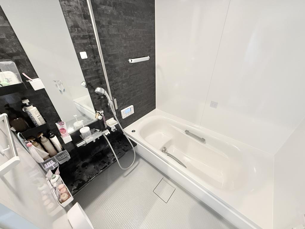 ※価格大幅改定　芽室町本通7丁目の中古住宅　※築浅美邸 内観