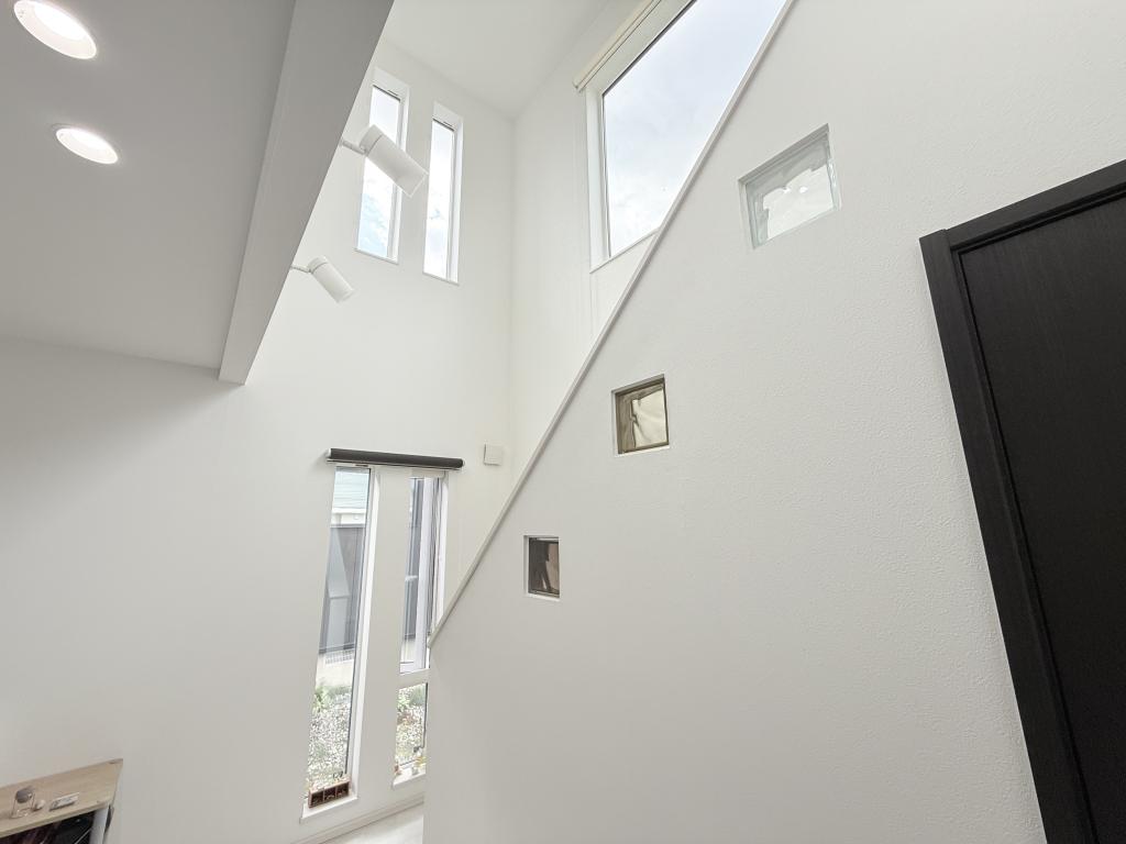 ※価格大幅改定　芽室町本通7丁目の中古住宅　※築浅美邸 内観