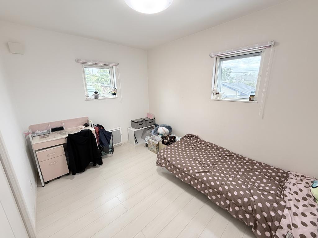 ※価格大幅改定　芽室町本通7丁目の中古住宅　※築浅美邸 内観