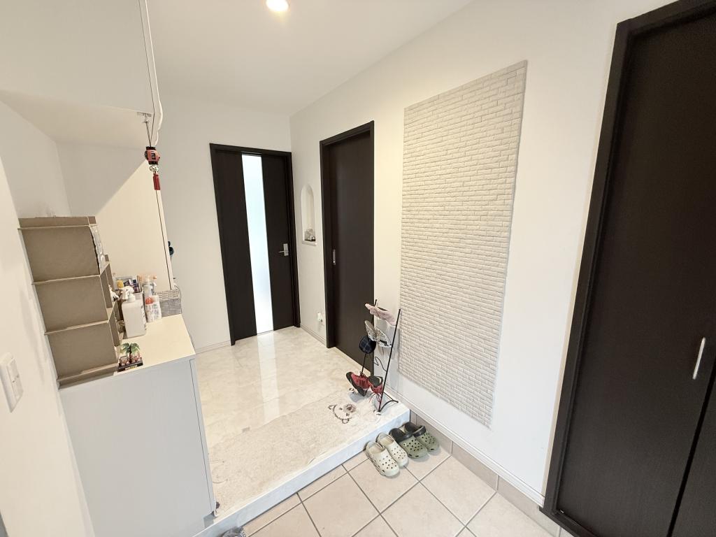 ※価格大幅改定　芽室町本通7丁目の中古住宅　※築浅美邸 内観