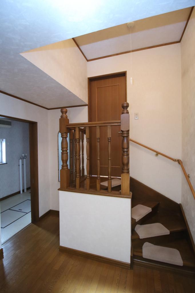 西10条南26丁目　平屋感覚で暮らせる、将来も安心の2階建て中古住宅 内観