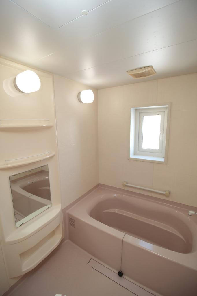 西10条南26丁目　平屋感覚で暮らせる、将来も安心の2階建て中古住宅 内観